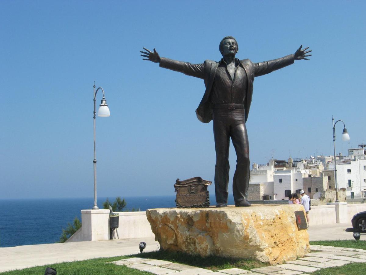 Dimora Trinity - Central Rooms Polignano a Mare Ruang foto